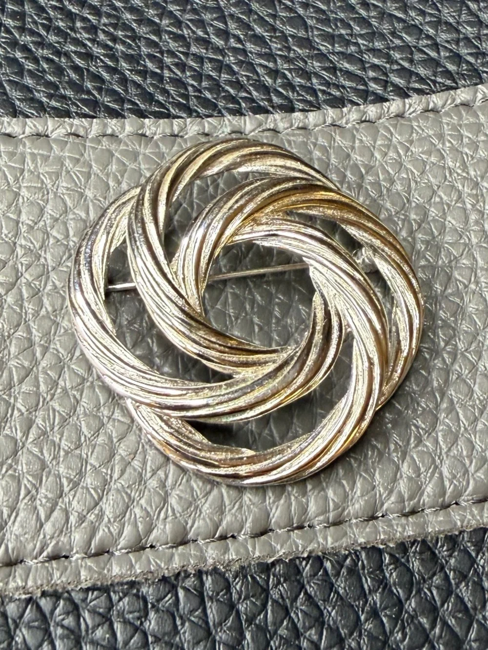 Vintage Monet Silver Tone Swirl Brooch Pin 1.75